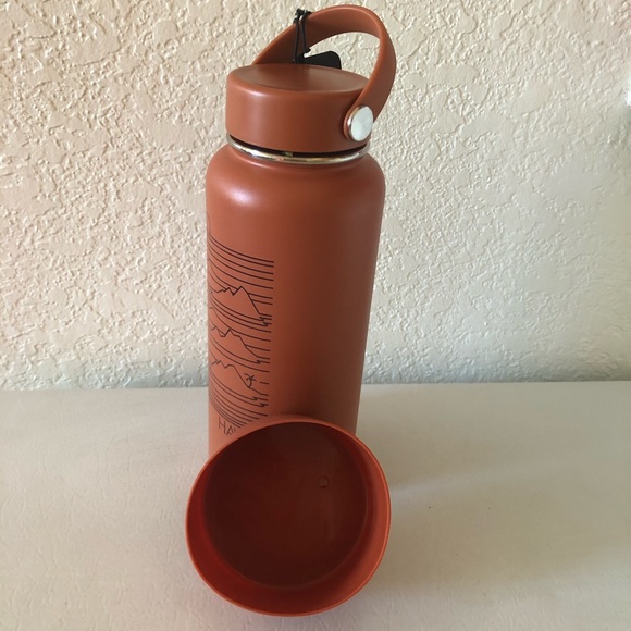 Hydro flask red dirt - Picture 3 of 4